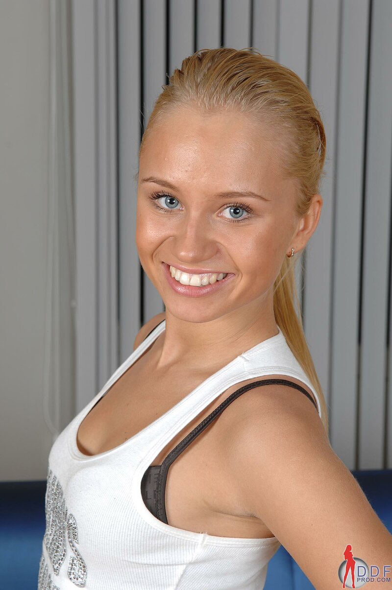 Полина, 38 лет, 2 размер груди